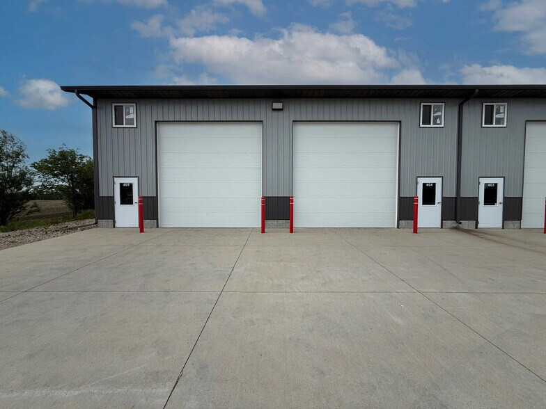 More Photos Of 3230 Center Point Rd, Robins Flex For Lease