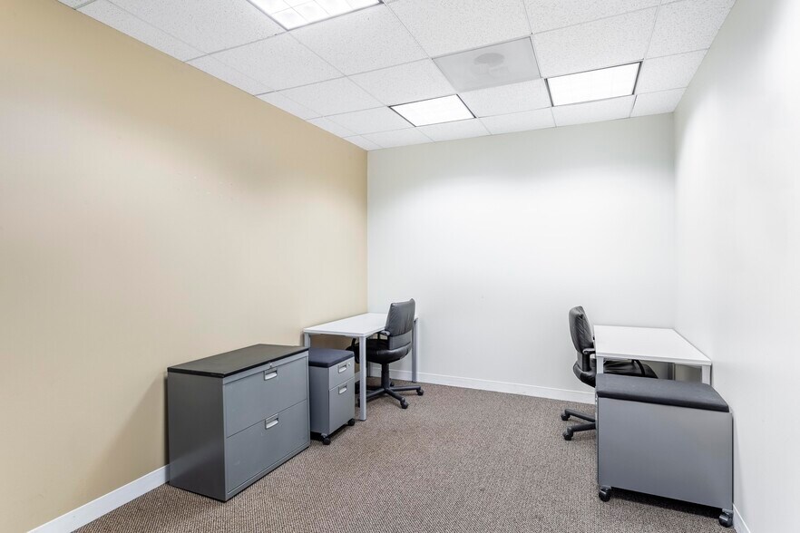 More Photos Of 2300 Main St, Kansas City Coworking Space