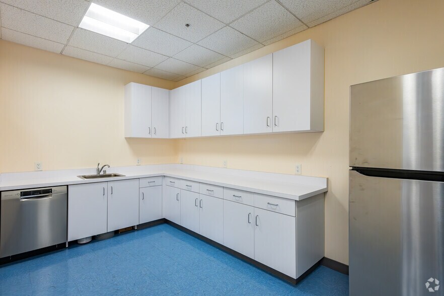 More Photos Of 1250 Main St, Napa Medical For Lease
