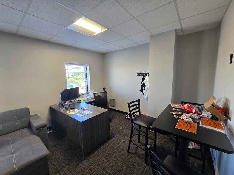 More Photos Of 1155 40th Ave S, Grand Forks Sports And Entertainment For Sale