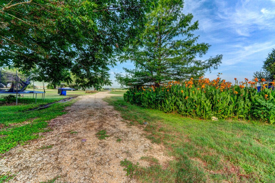 More Photos Of 83 Roots Rd, Martindale Manufactured Housing Mobile Home Park For Sale