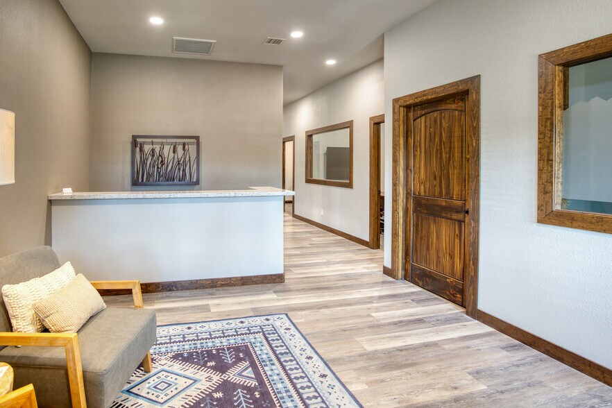 More Photos Of 1450 E White Mountain Blvd, Pinetop Restaurant For Sale