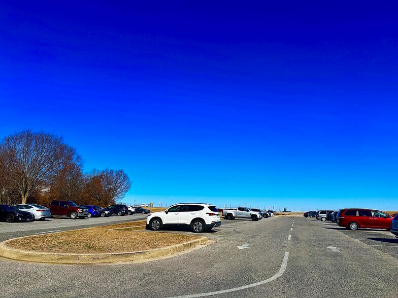 More Photos Of 2301 Dorsey Rd, Glen Burnie Office Residential For Lease