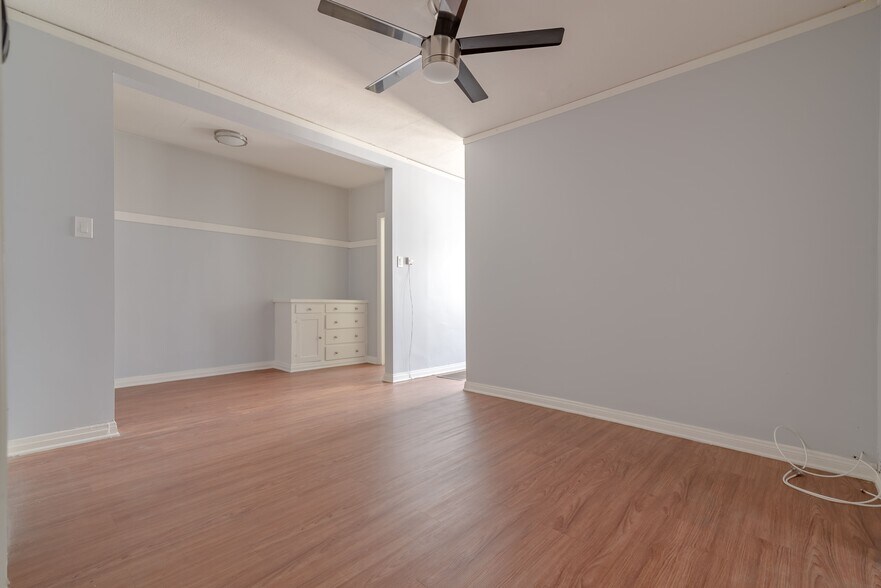 More Photos Of 406-408 S Grevillea Ave, Inglewood Apartments For Sale