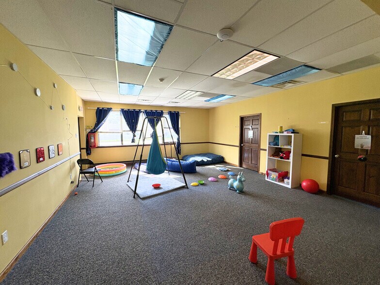 More Photos Of 1 Allison Dr, Cherry Hill Light Distribution For Lease