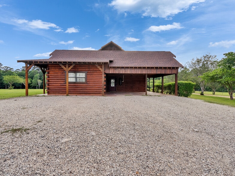 More Photos Of 325 Forest Service 217 Rd, Shepherd Specialty For Sale