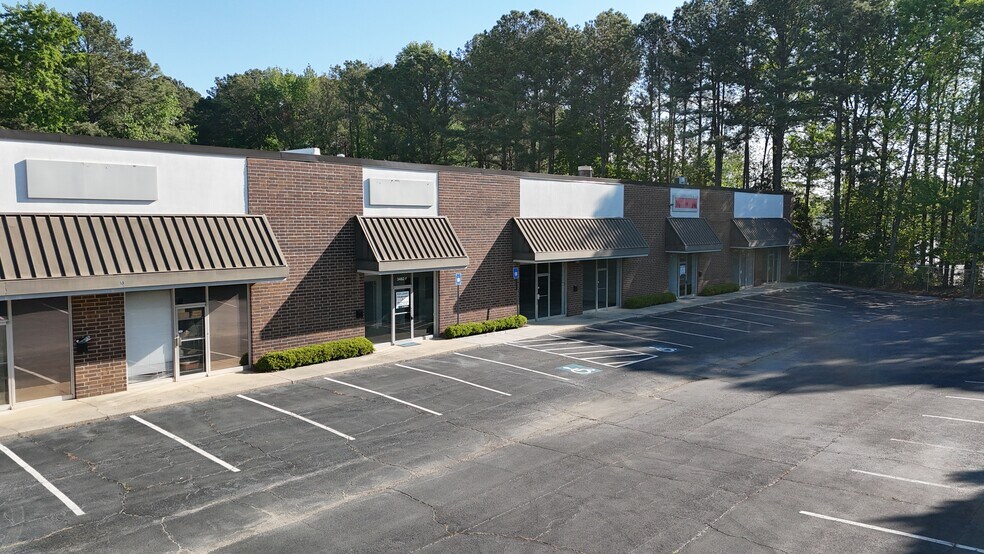 More Photos Of 3480 Oakcliff Rd, Doraville Unknown For Lease