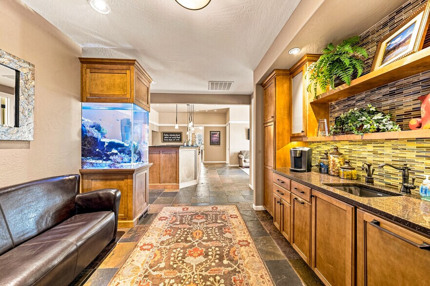 More Photos Of 2436 W Main St, Medford Office For Sale