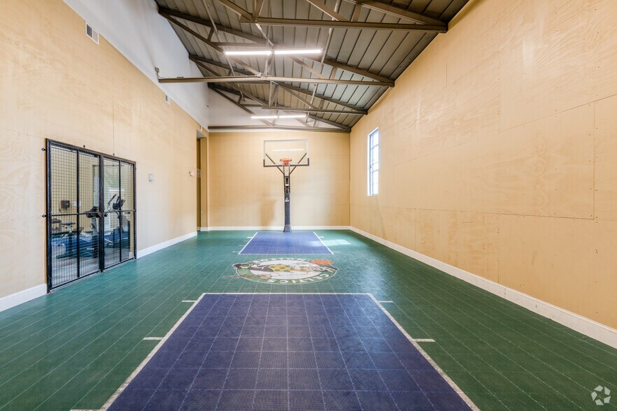 More Photos Of 12 Eagle St, Providence Apartments For Lease