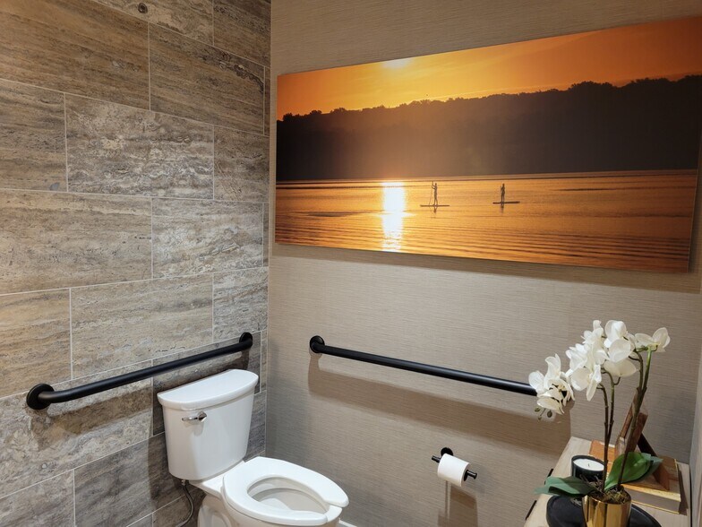 More Photos Of 4900 Bee Creek Rd, Spicewood Medical For Lease