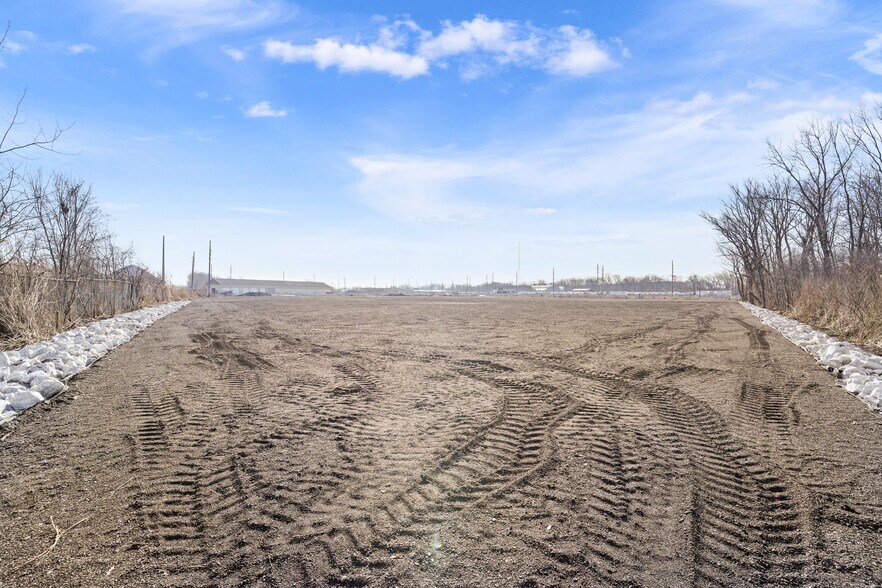 More Photos Of 1717 Summer St, Hammond Land For Lease