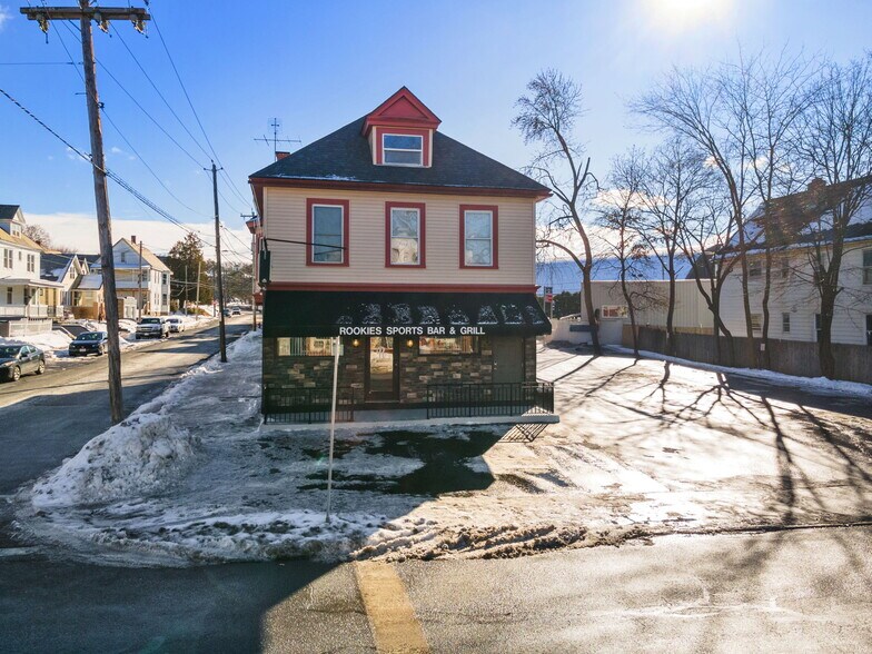 More Photos Of 1524 Van Vranken Ave, Schenectady Bar For Sale