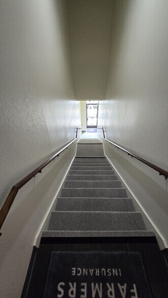 More Photos Of 1521 1/2 Pacific Ave, Santa Cruz Office For Lease