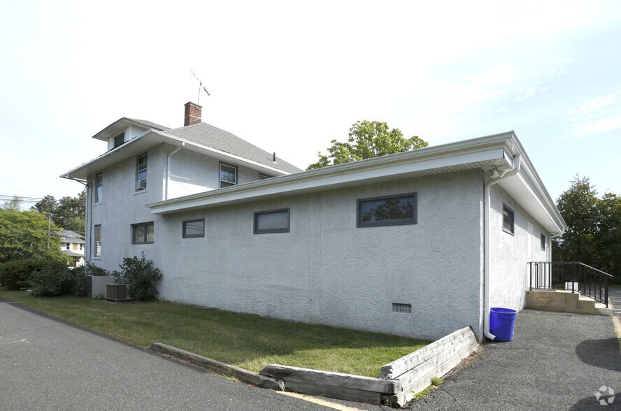 More Photos Of 286 E Main St, Somerville Medical For Lease