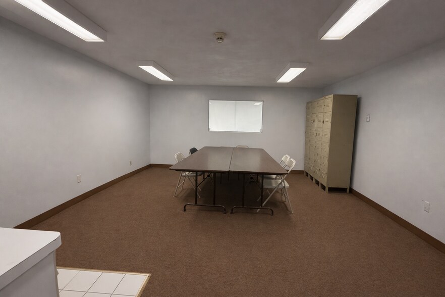 More Photos Of 20 Lechmere St, Revere Flex For Lease