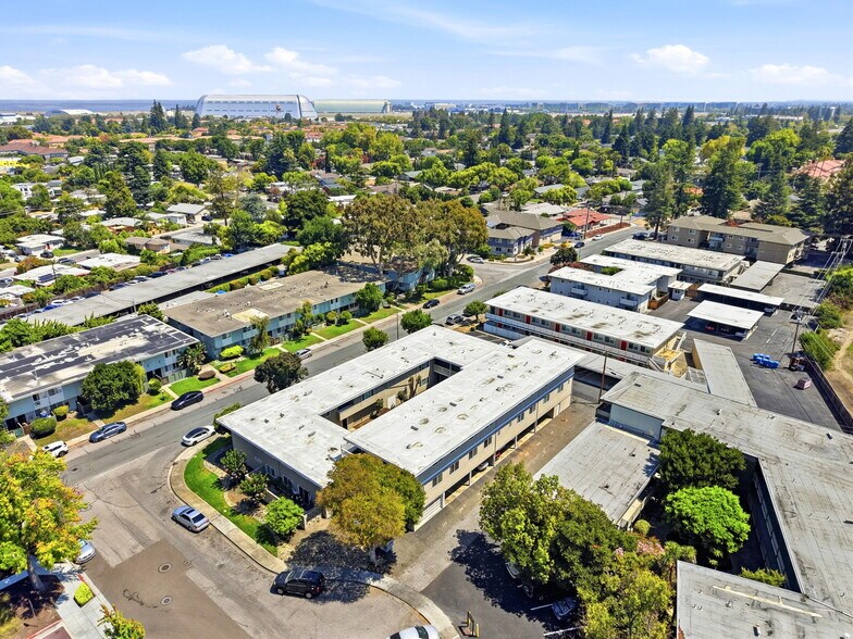 More Photos Of 527 Walker Dr, Mountain View Apartments For Sale