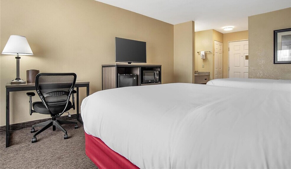 More Photos Of 5041 Academy Ln, Bessemer Hotel For Sale