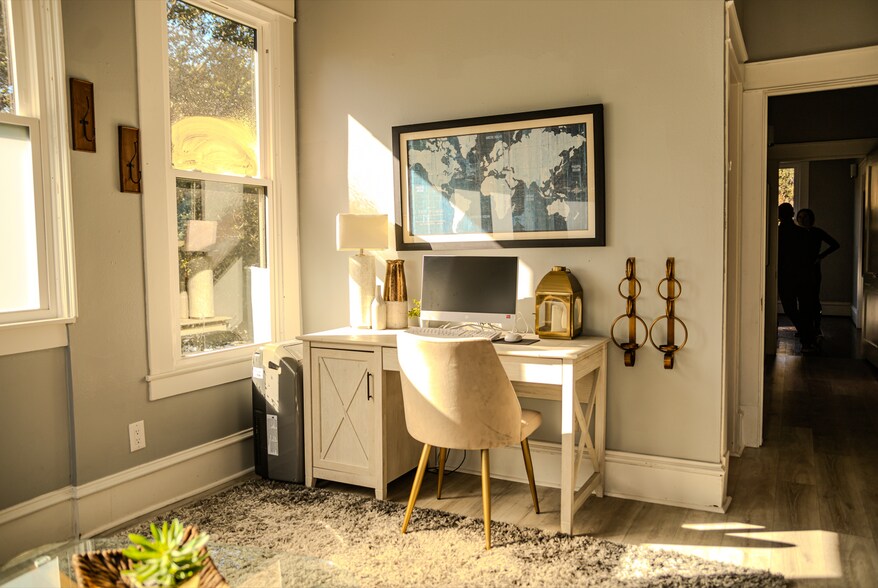 More Photos Of 3100 Swiss Ave, Dallas Medical For Sale