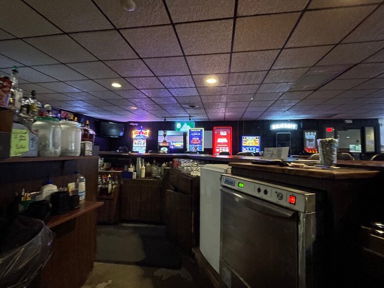 More Photos Of 8085 Highway 51, Minocqua Sports And Entertainment For Sale