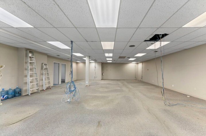 More Photos Of 270 Lake St, Pembroke Office For Sale