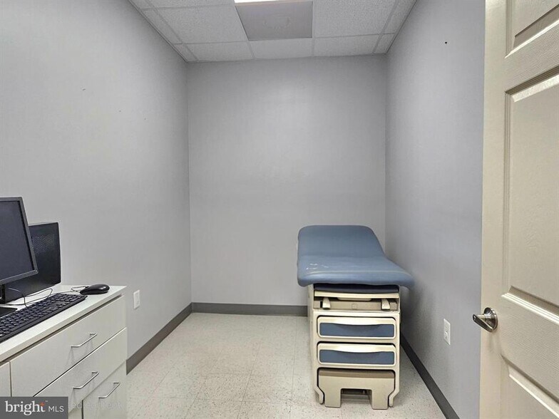 More Photos Of 7301 E Furnace Branch Rd, Glen Burnie Office For Lease