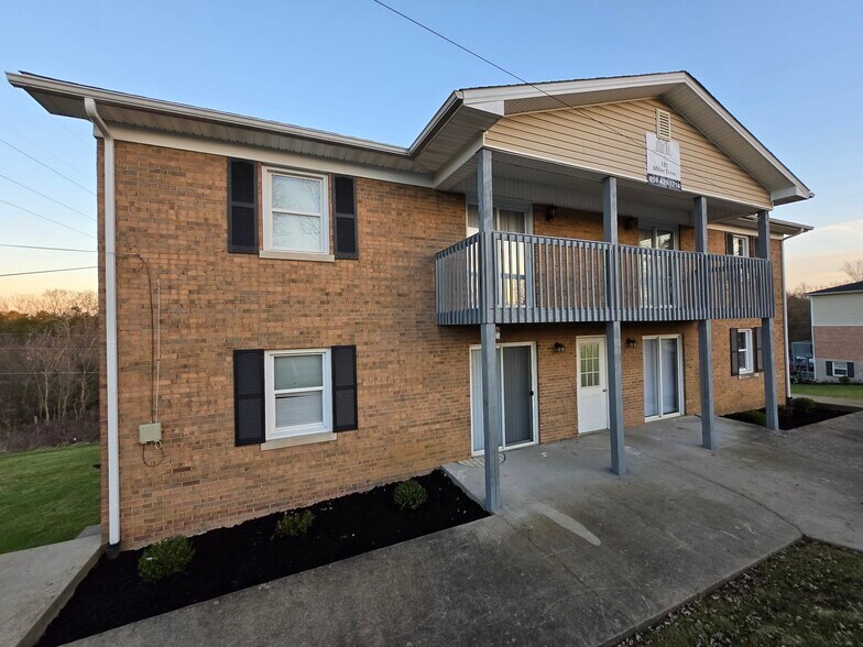 More Photos Of 159 Miller Dr, Richmond Apartments For Sale
