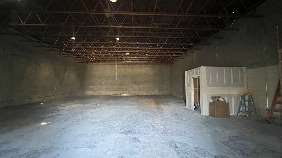 More Photos Of 1204 E 58th Dr, Los Angeles Warehouse For Sale
