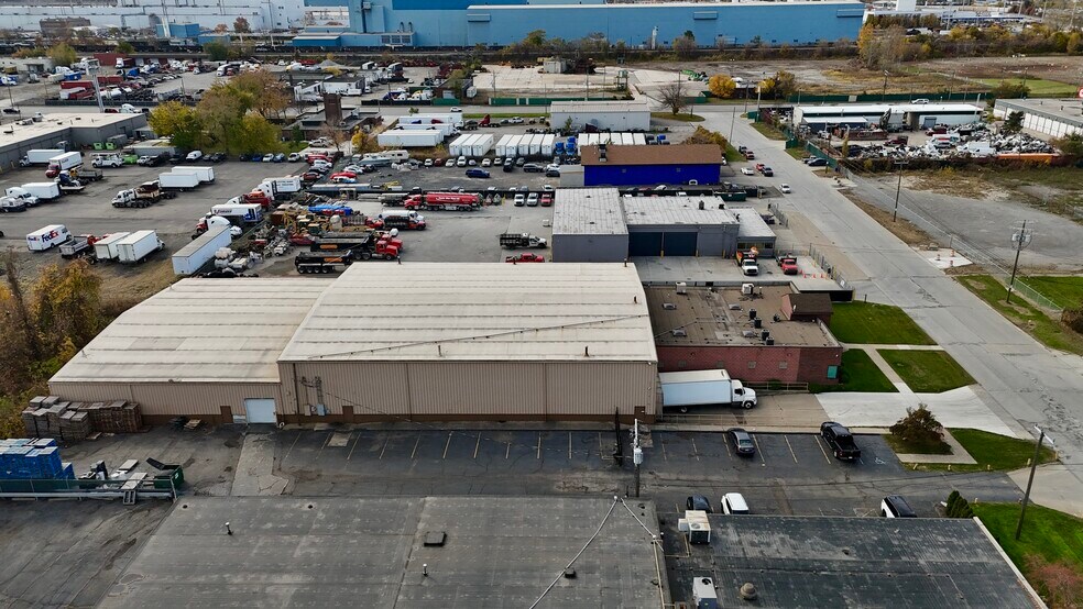 More Photos Of 10001 Mercier St, Dearborn Warehouse For Lease
