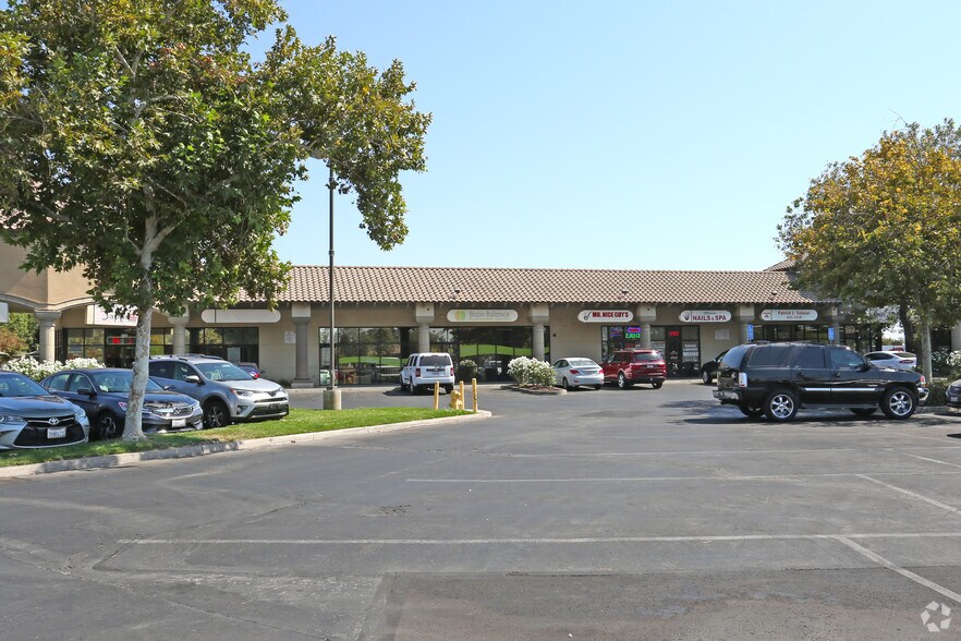 More Photos Of 5203 W Walnut Ave, Visalia Unknown For Lease