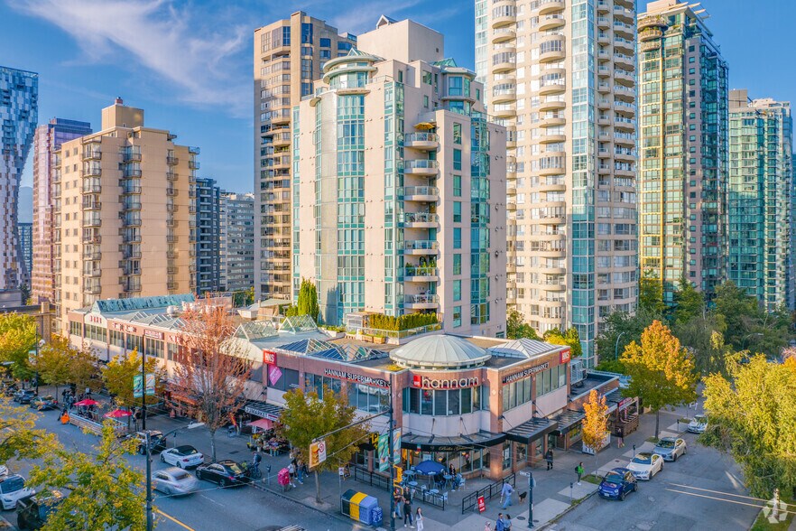 More Photos Of 1301 Robson St, Vancouver Storefront Retail Office For Sale
