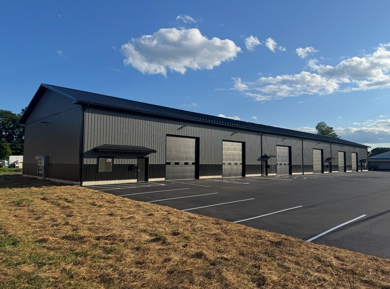 More Photos Of 785 Burdeck St, Rotterdam Land For Lease