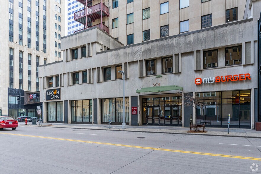 More Photos Of 601-607 Marquette Ave, Minneapolis Apartments For Lease