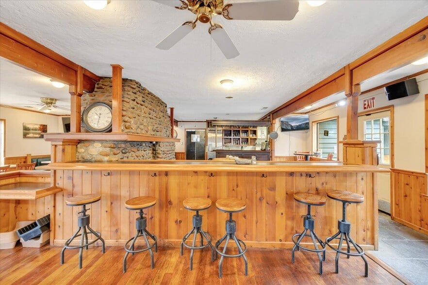 More Photos Of 1051 Hwy 4, Arnold General Retail For Sale