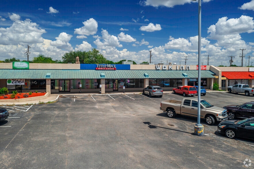 Primary Photo Of 8721-8739 Grissom Rd, San Antonio Freestanding For Sale