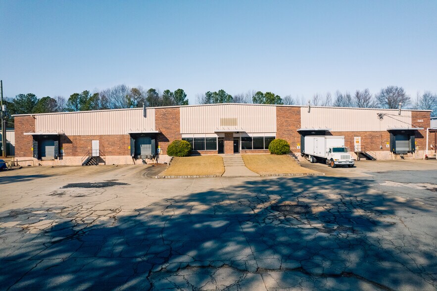More Photos Of 1145 Hayes Industrial Dr, Marietta Distribution For Lease