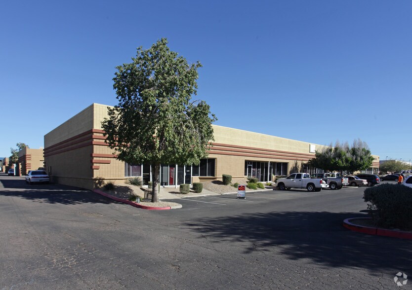 Primary Photo Of 702 W Melinda Ln, Phoenix Warehouse For Lease