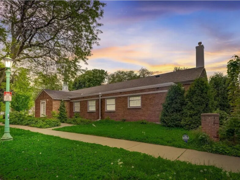 More Photos Of 1671 Summit Ave, Saint Paul Religious Facility For Sale