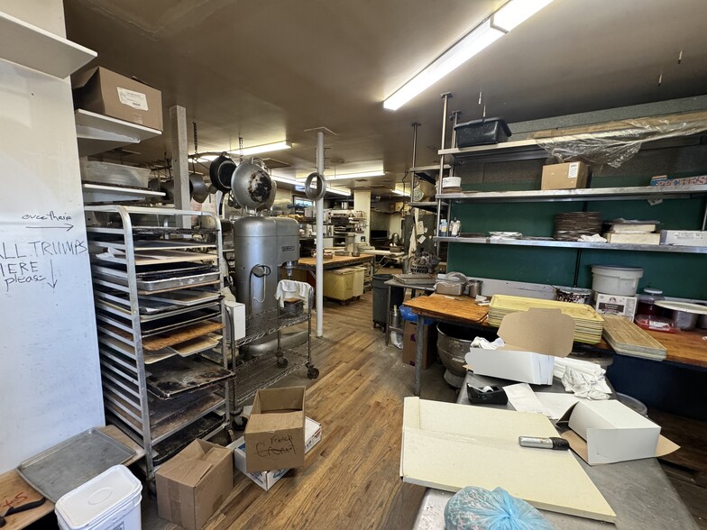 More Photos Of 503 Lake Ave, Saint James Freestanding For Sale