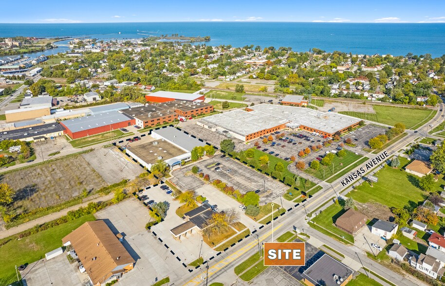 More Photos Of 1604 Kansas Ave, Lorain Bank For Sale