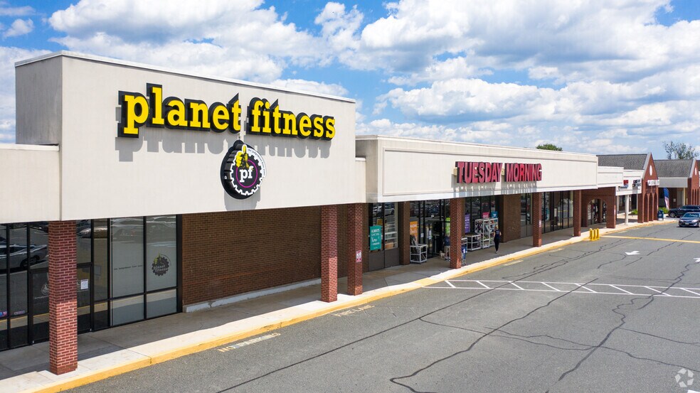 More Photos Of 1401-1447 Rock Spring Rd, Bel Air Unknown For Lease