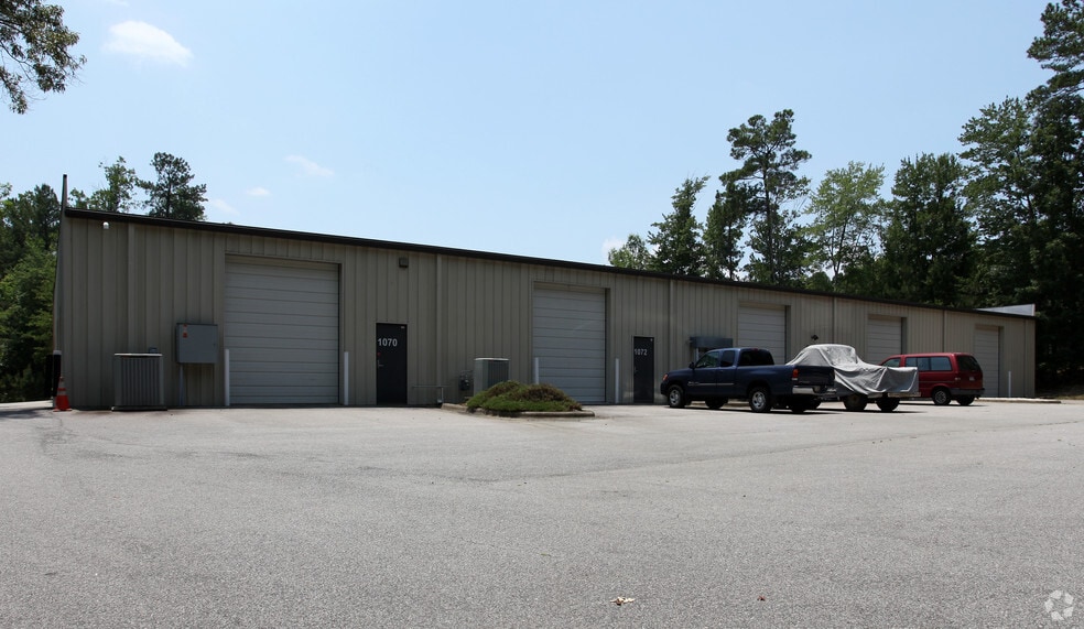 More Photos Of 1070-1078 Classic Rd, Apex Flex For Lease