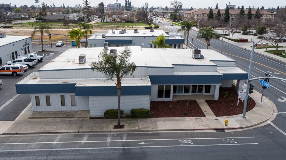 More Photos Of 415-419 E Cross Ave, Tulare Office For Lease