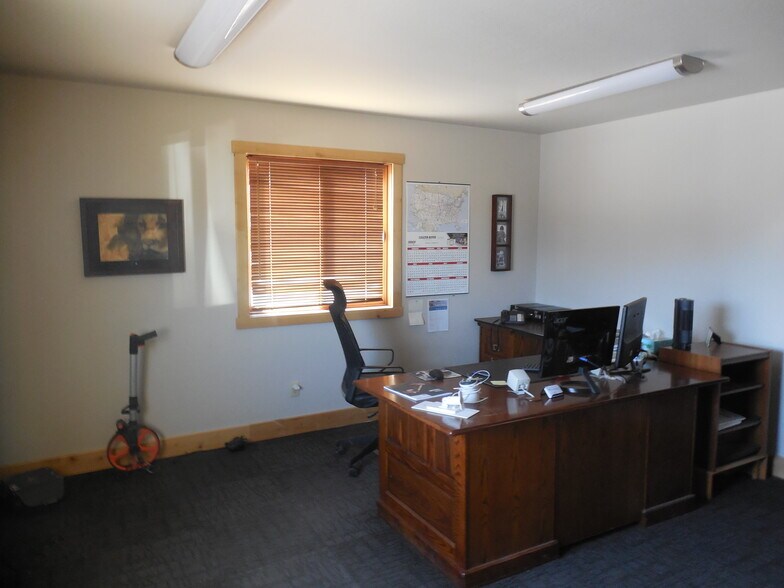 More Photos Of 7875 Black Hawk Rd, Black Hawk Flex For Sale