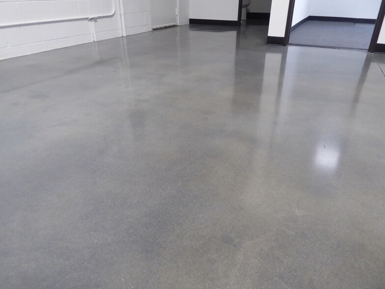 More Photos Of 1415-1441 Gardena Ave, Glendale Warehouse For Lease