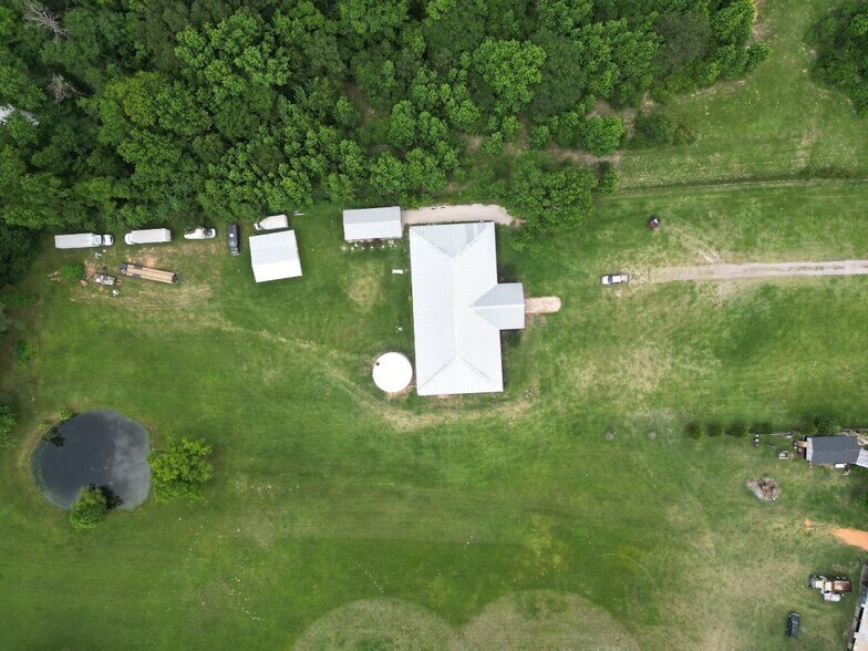 More Photos Of 13705 FM 2432 Rd, Willis Lodge Meeting Hall For Lease