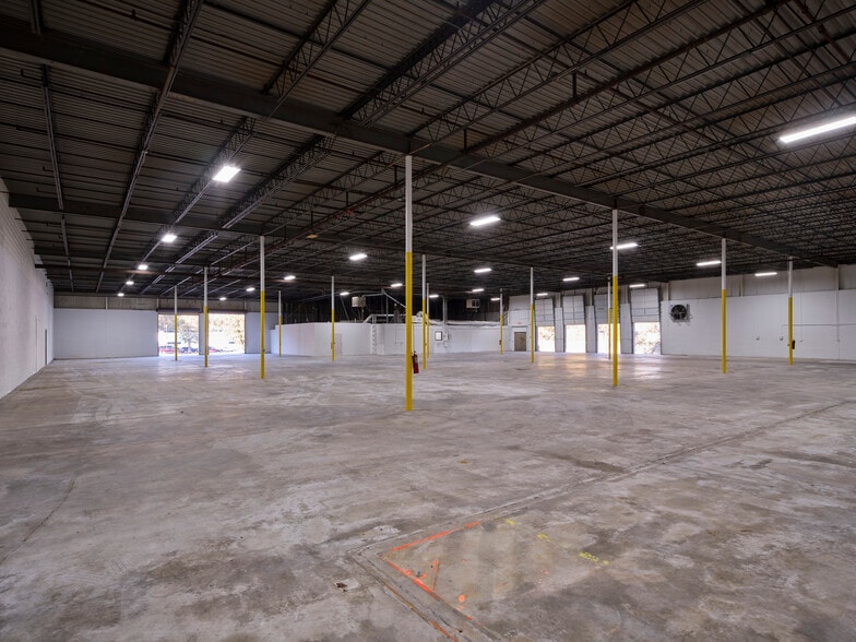 More Photos Of 3645 Oakcliff Rd, Doraville Warehouse For Lease