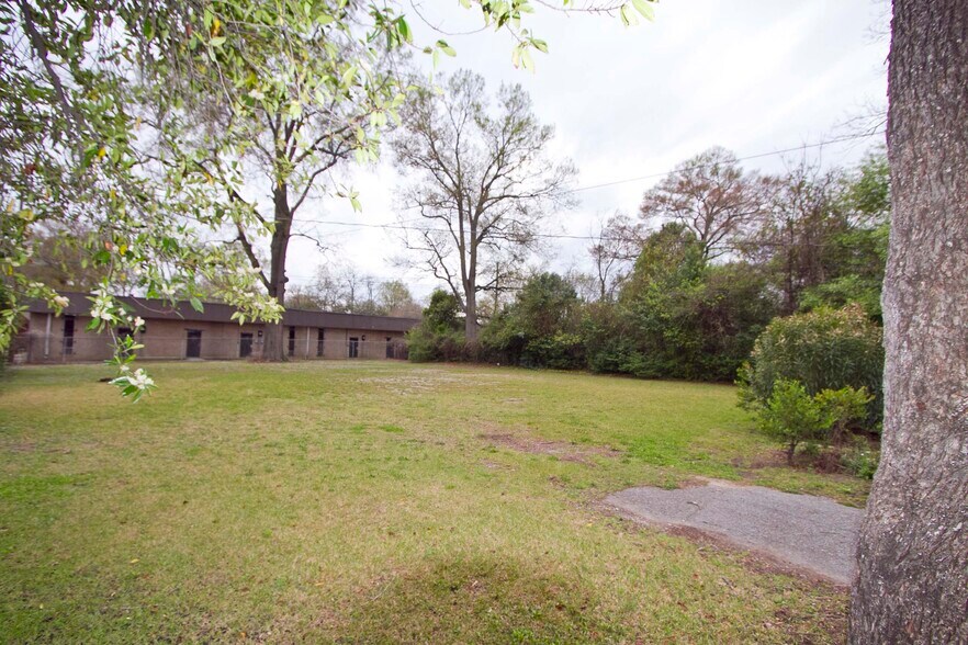 More Photos Of 1112 Price Ave, Columbia Office For Sale
