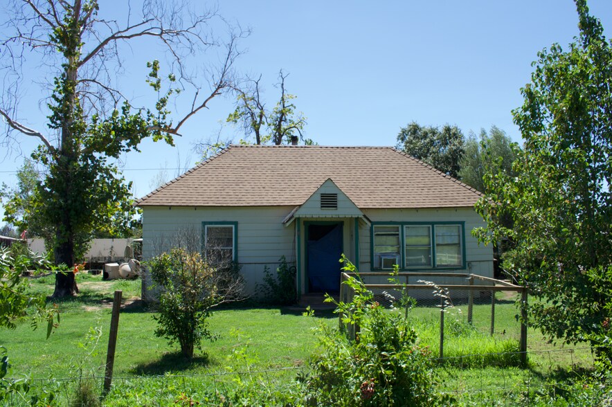 More Photos Of 5243 Poplar Ave, Anderson Apartments For Sale