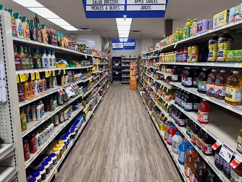 More Photos Of 104 W Madison St, Gibsonburg General Retail For Sale