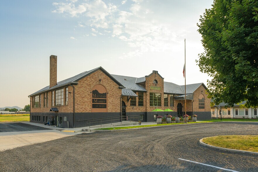 More Photos Of 508 E Main Ave, Chewelah Office For Sale